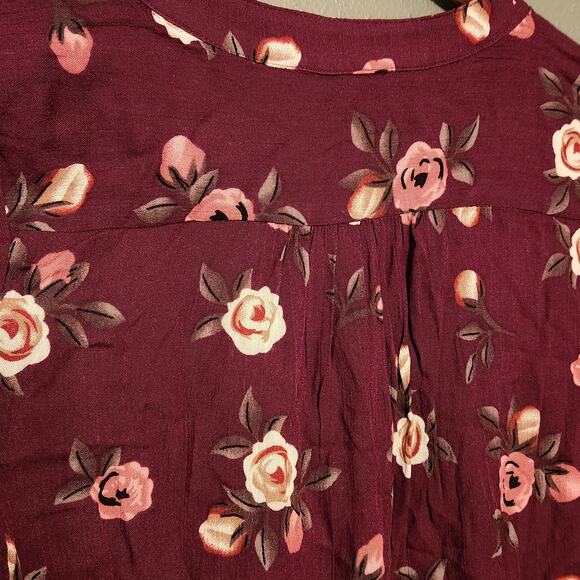 Monday Fun XS NWOT Floral Blouse - Picture 7 of 7